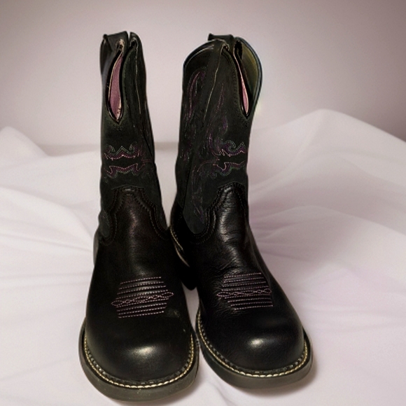 Ariat Shoes - Ariat Women’s Fatbaby Black and Purple Suede Top Western Boots/Booties 9